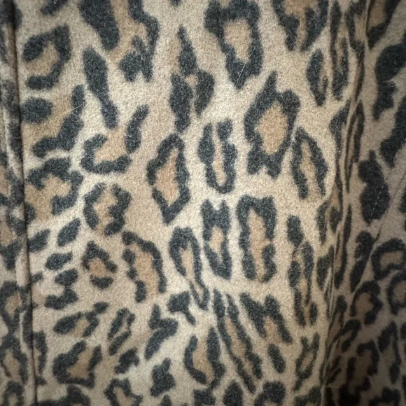 Boden Leopard Print Teddy Jacket - Picture 8 of 10